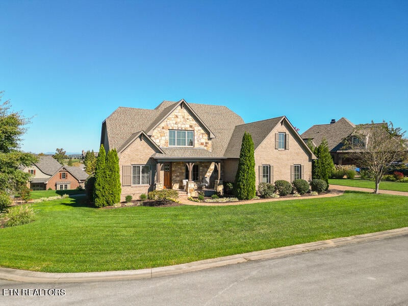 1036 Castaway Ln, Lenoir City, TN 37772