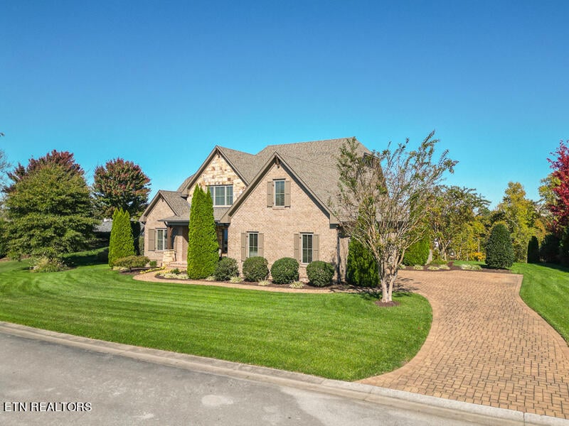 1036 Castaway Ln, Lenoir City, TN 37772
