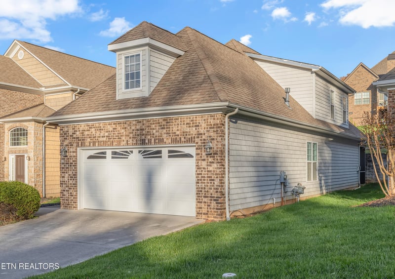 1036 Gothic Manor Way, Knoxville, TN 37923