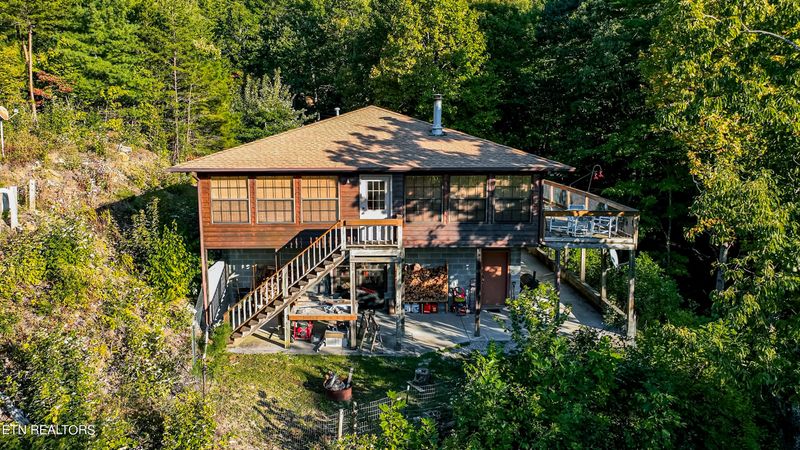 1036 Old Bald River Rd, Tellico Plains, TN 37385
