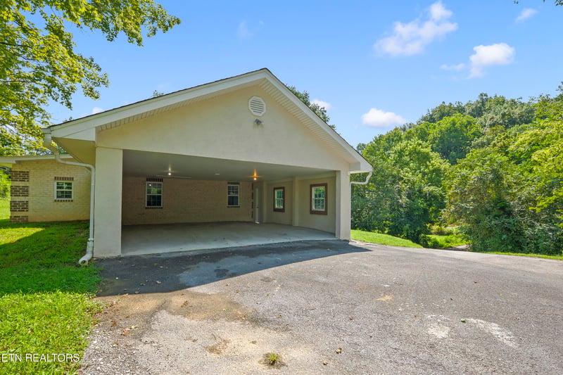 1036 Stanton Rd, Seymour, TN 37865