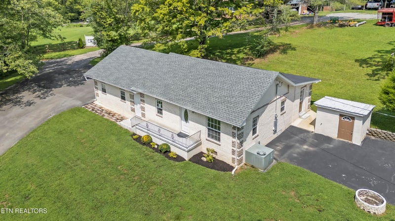 1036 Stanton Rd, Seymour, TN 37865