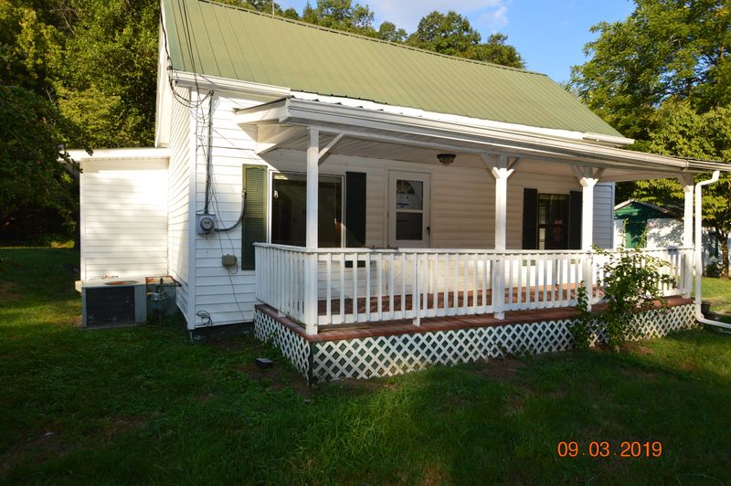 1036 Thacker Dr, Oliver Springs, TN 37840