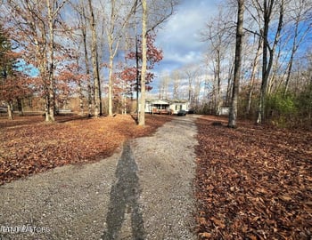 1038 Glades Rd, Sunbright, TN 37872