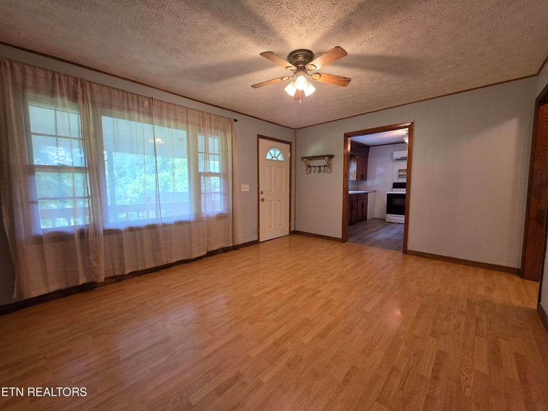 1038 Johnson Rd, Seymour, TN 37865