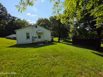 1038 Johnson Rd, Seymour, TN 37865