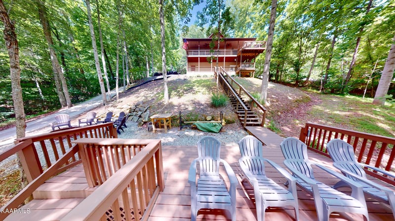 1039 Big Creek Rd, Lafollette, TN 37766