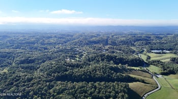 1039 Millican Grove Rd, Sevierville, TN 37876