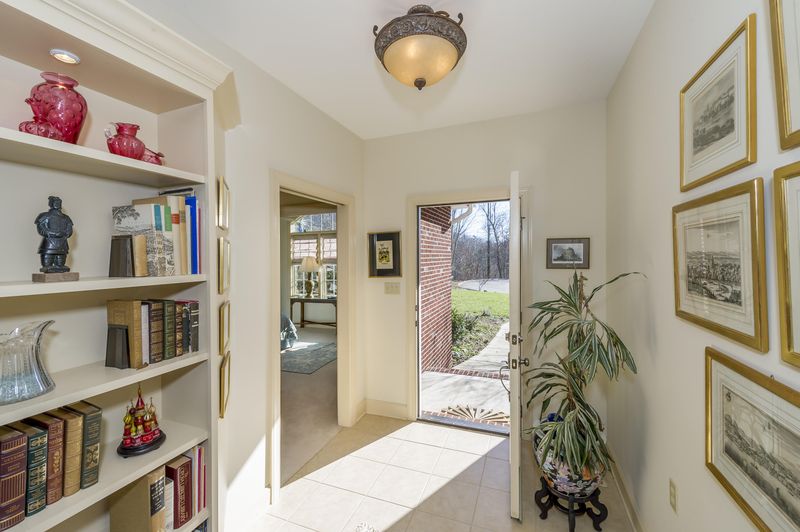 1039 Sheerwater Rd, Kingston, TN 37763