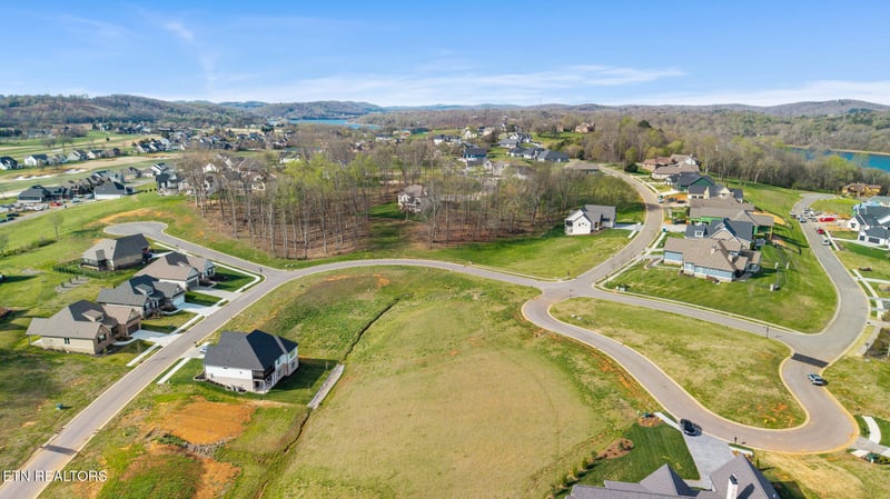 104 Azalea Ln, Loudon, TN 37774