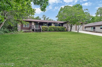 104 Baltusrol Rd, Crossville, TN 38558