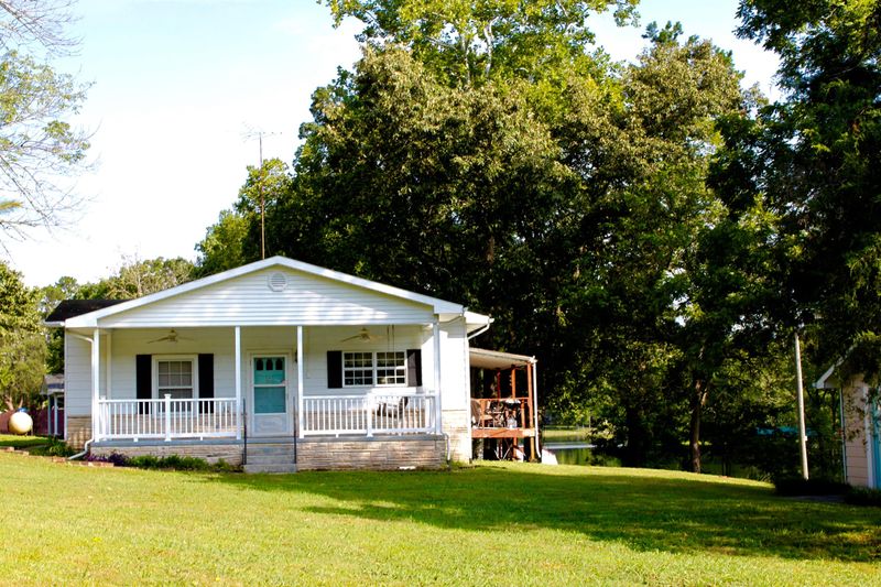104 Bayside Dr, Ten Mile, TN 37880