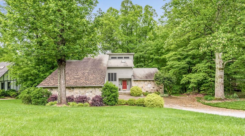 104 Beechwood Ln, Oak Ridge, TN 37830