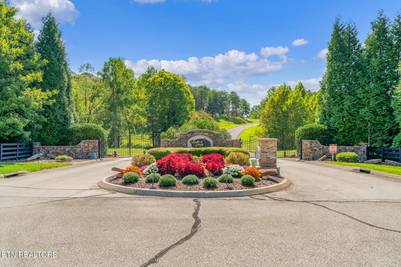 104 Blue Heron, Harriman, TN 37748