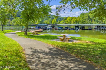 104 Blue Heron, Harriman, TN 37748