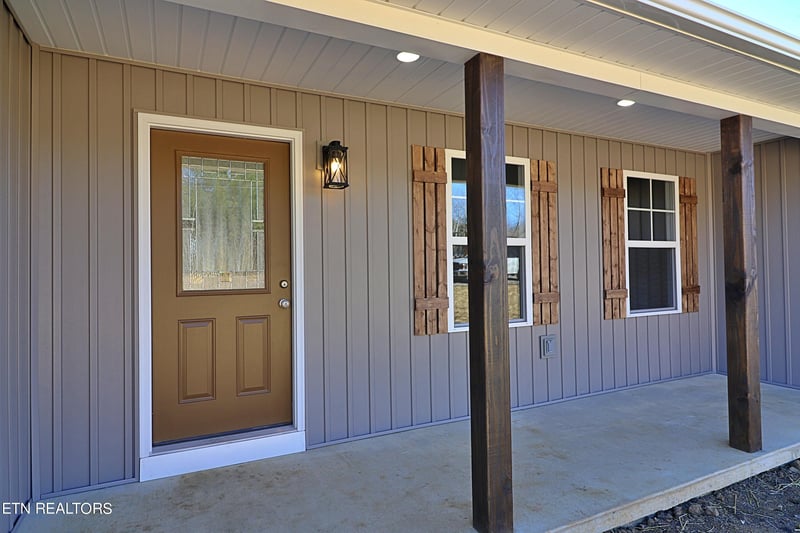 104 Cason Ln, Oneida, TN 37841