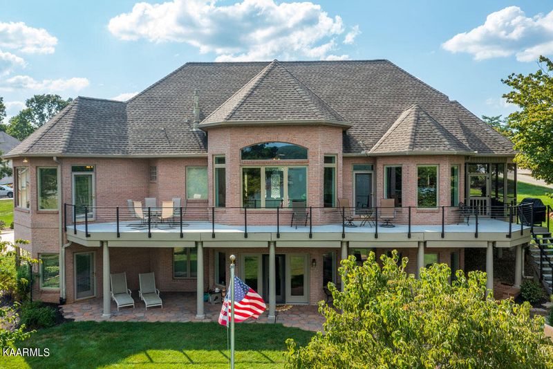 104 Cayuga Dr, Loudon, TN 37774