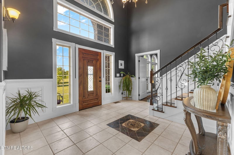 104 Charleston Pl, Madisonville, TN 37354