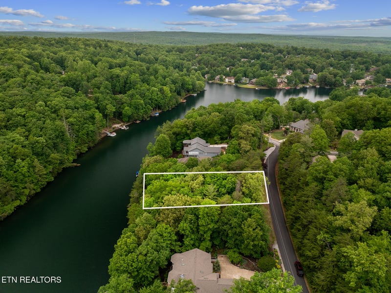 104 Chatham Ln, Fairfield Glade, TN 38558