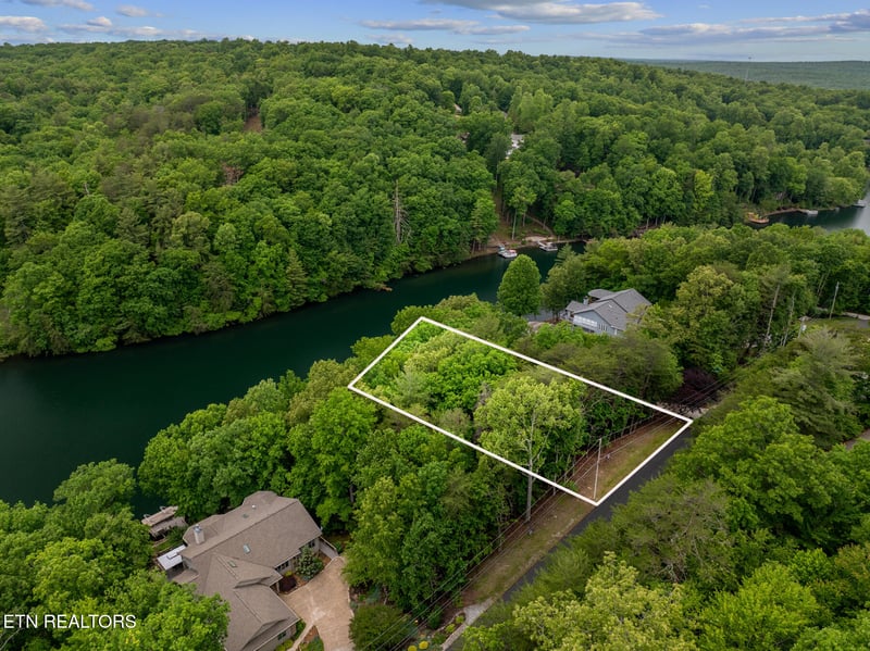 104 Chatham Ln, Fairfield Glade, TN 38558