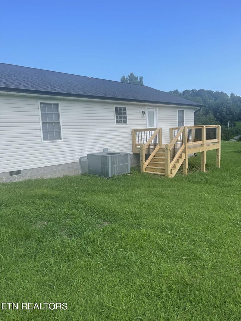 104 Cherry St, Athens, TN 37303