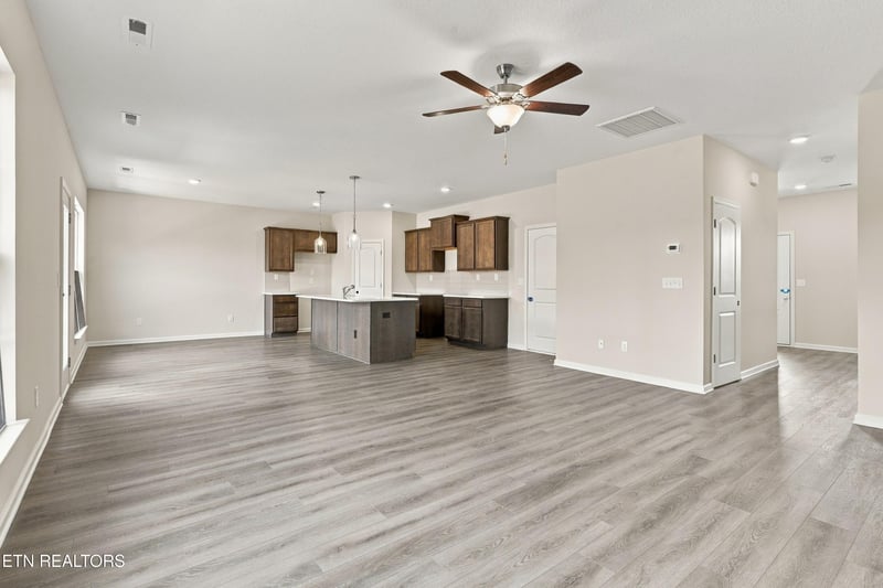 104 Clover Meadow Ln, Maryville, TN 37801