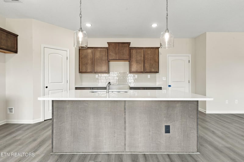 104 Clover Meadow Ln, Maryville, TN 37801