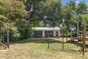 104 County Road 497, Etowah, TN 37331
