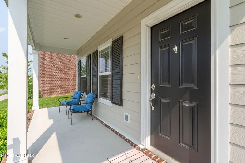 104 Curie Ln, Oak Ridge, TN 37830