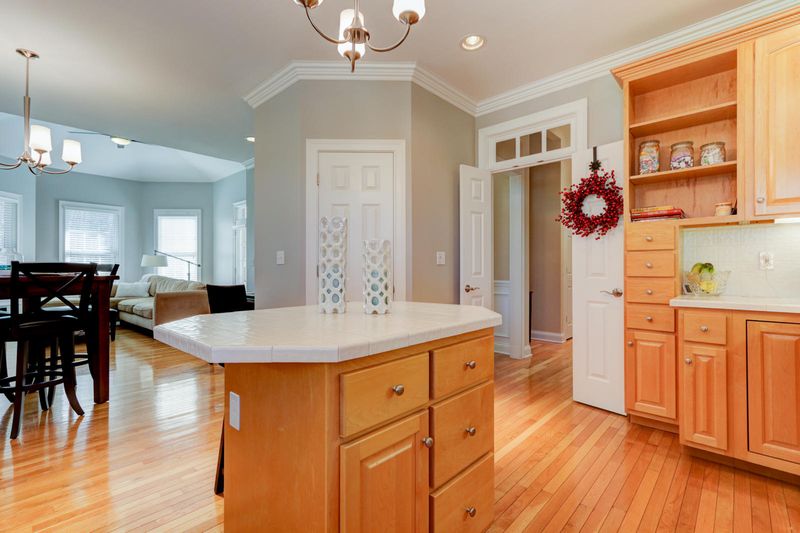 104 Dover Ln, Oak Ridge, TN 37830