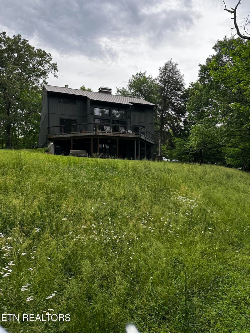 104 Dug Ridge Rd, Kingston, TN 37763