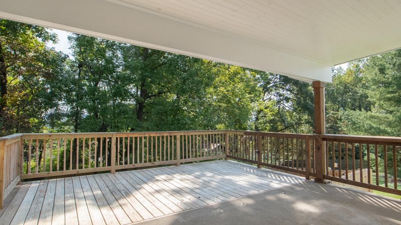 104 E Magnolia Ln, Oak Ridge, TN 37830
