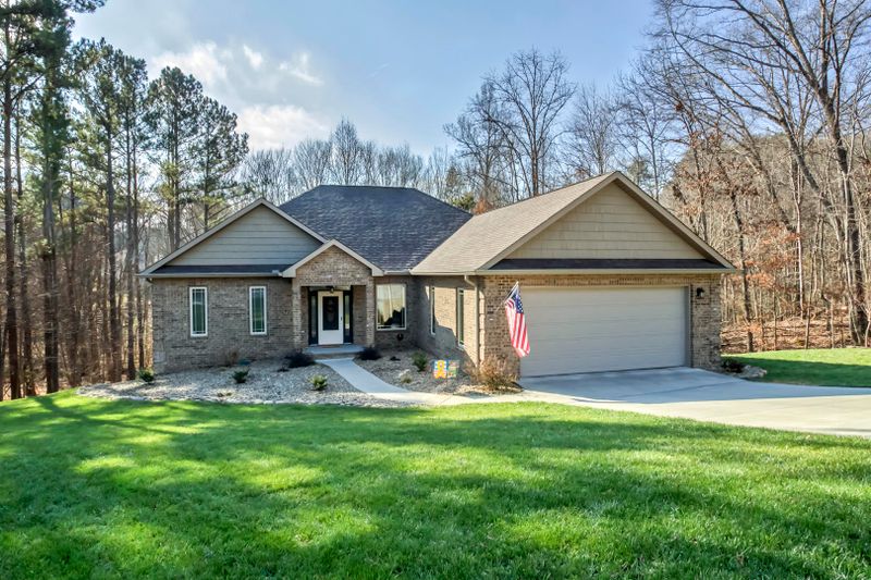 104 Gigi Ln, Loudon, TN 37774