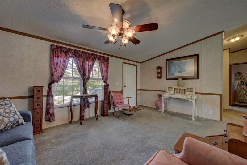 104 Grace Ln, Wartburg, TN 37887