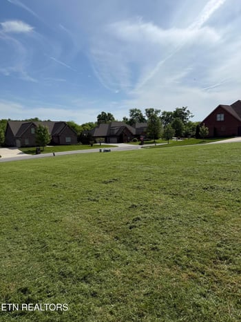 104 Halifax Ct, Alcoa, TN 37701