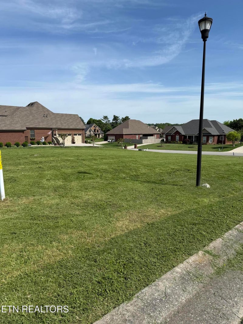 104 Halifax Ct, Alcoa, TN 37701
