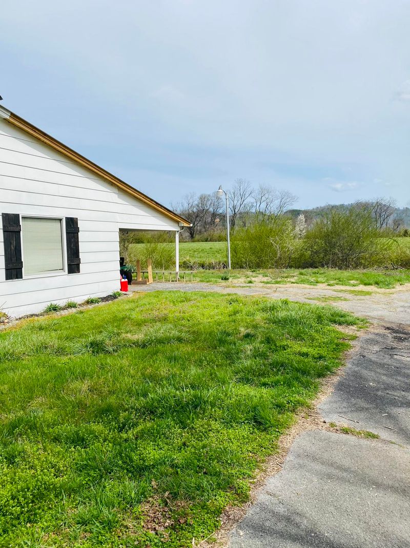 104 Hereford St, Tellico Plains, TN 37385
