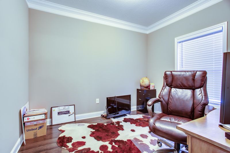 104 Hitchberry Rd, Oak Ridge, TN 37830