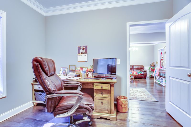 104 Hitchberry Rd, Oak Ridge, TN 37830
