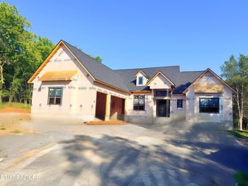 104 Kanati Tr, Vonore, TN 37885