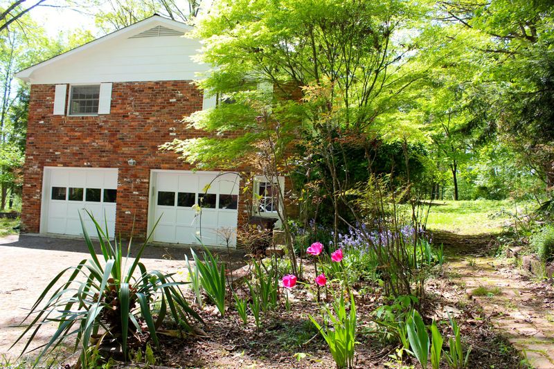 104 Moss Rd, Oak Ridge, TN 37830
