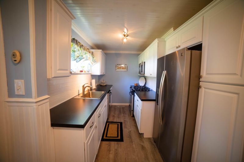 104 Panama Rd, Oak Ridge, TN 37830