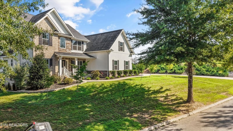 104 Pineberry West Rd, Oak Ridge, TN 37830