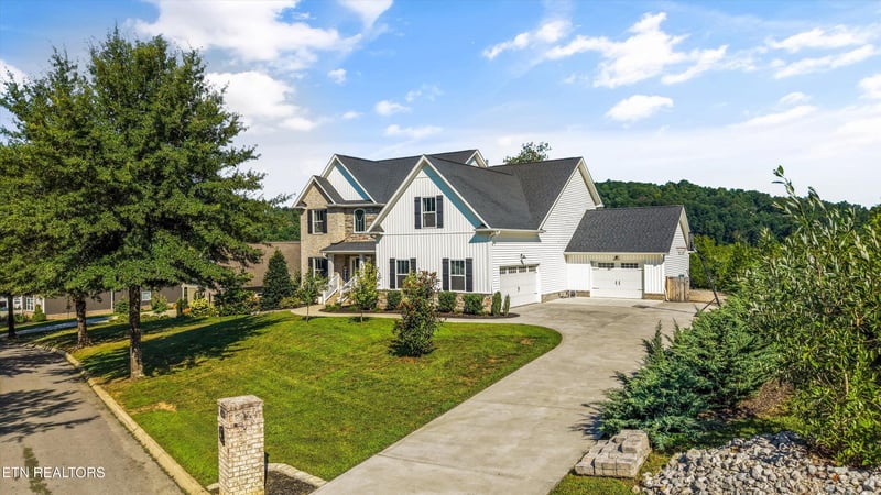 104 Pineberry West Rd, Oak Ridge, TN 37830