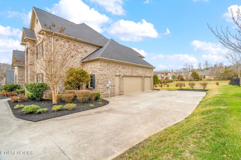 104 Rockbridge Greens Blvd, Oak Ridge, TN 37830