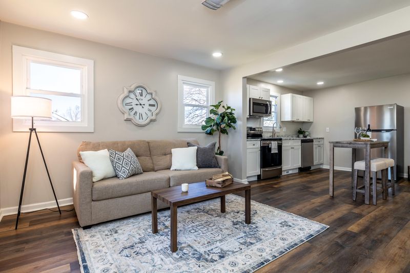 104 S 5th St, Maryville, TN 37804
