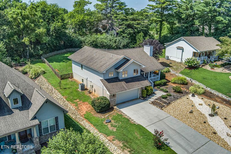 104 Tanasi Ct, Loudon, TN 37774