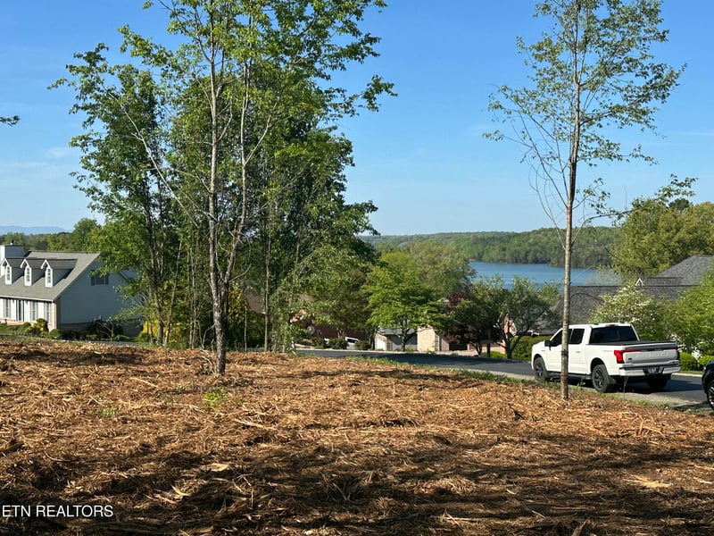 104 Tuhdegwa Way, Loudon, TN 37774
