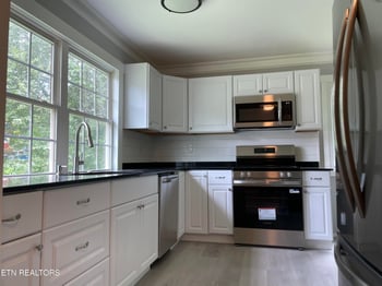 104 Vista Rd, Oak Ridge, TN 37830