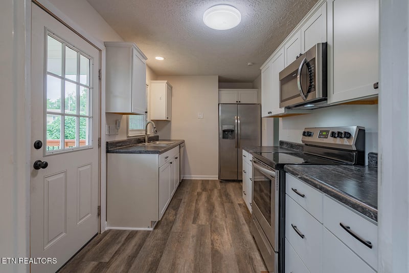 104 W Sheridan Pl, Oak Ridge, TN 37830